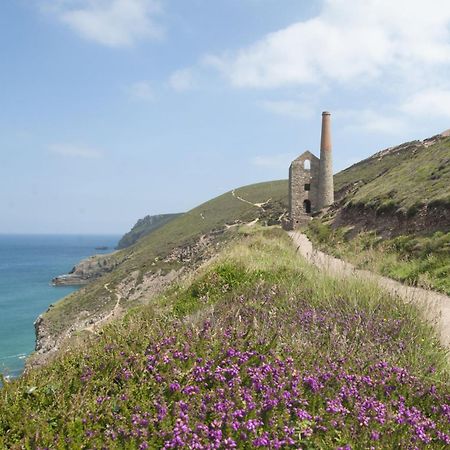 Above The Beach St Agnes  Dış mekan fotoğraf